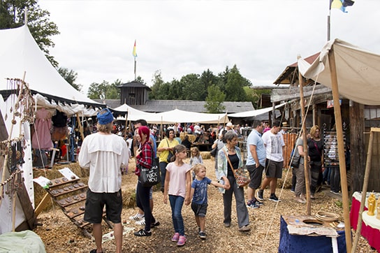 Ritterspiele auf Burg Sommeregg